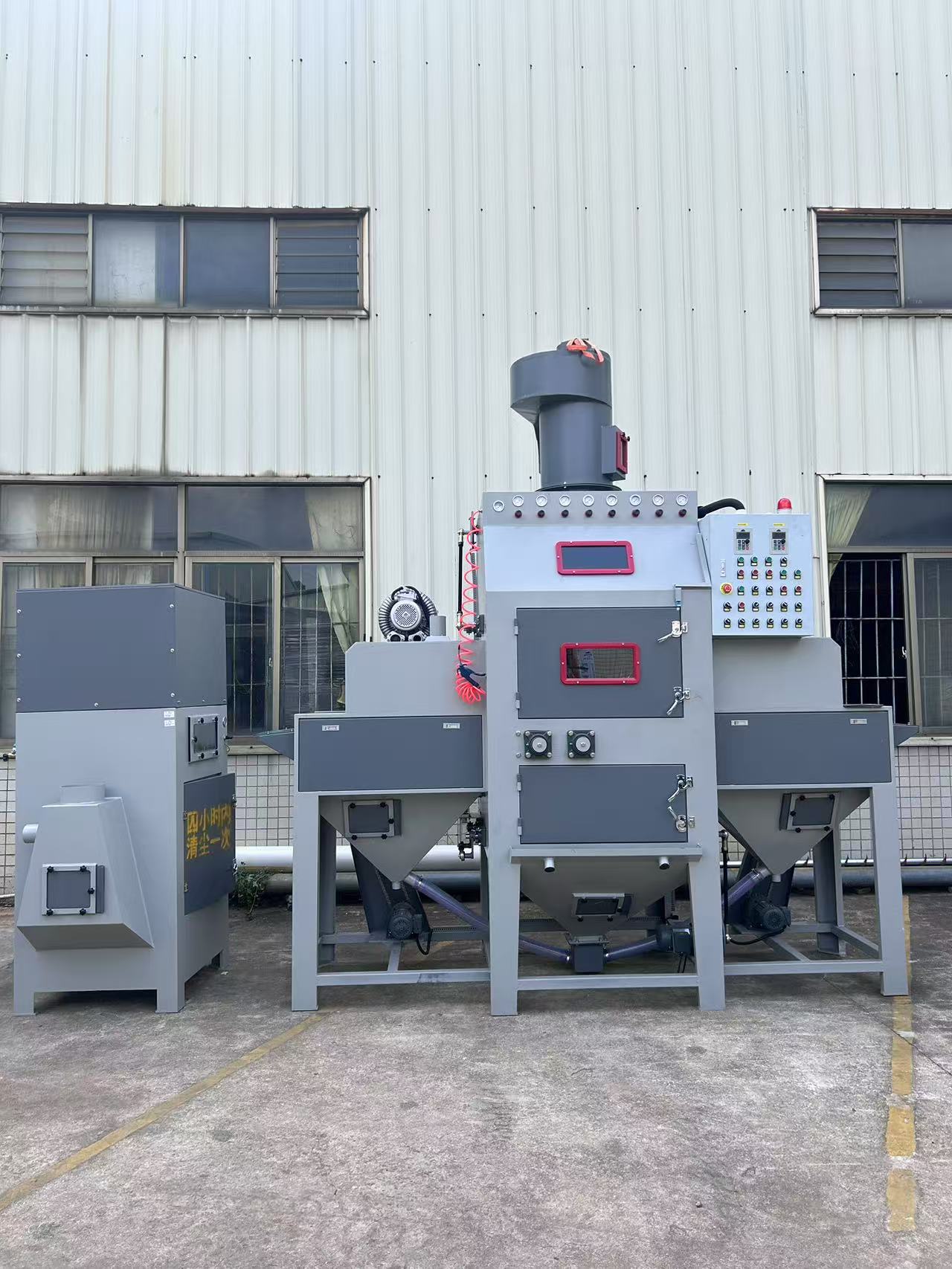 XBT600-8A 雙面型輸送式自動(dòng)噴砂機(jī)